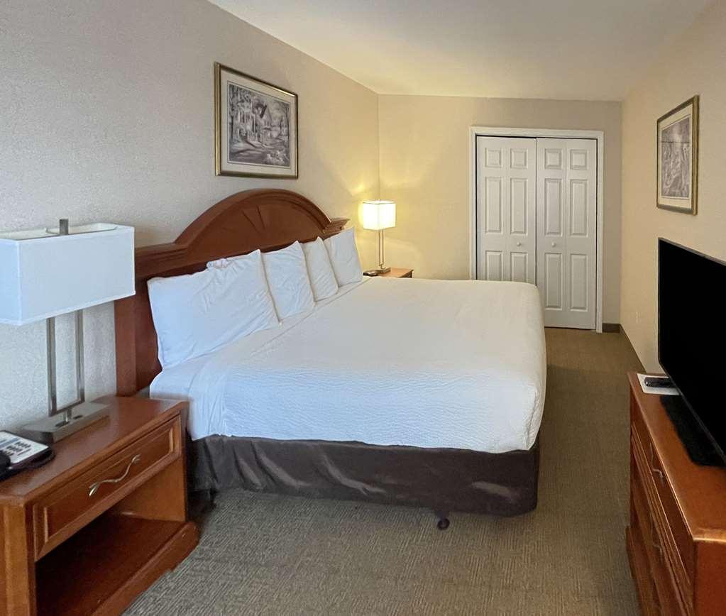 Smart Suites, Ascend Hotel Collection Саут-Бёрлингтон Номер фото